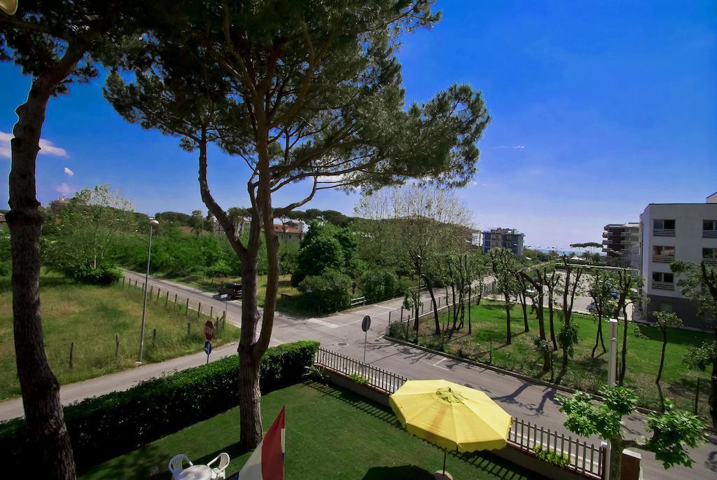 Hotel Versilia Lido di Camaiore Exterior foto