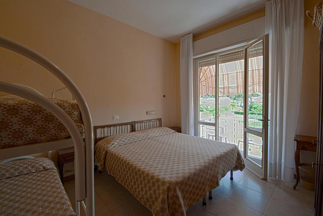 Hotel Versilia Lido di Camaiore Exterior foto